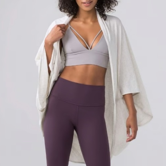 NWT Lululemon Sage Scarf Heathered Light gray Wrap - Picture 3 of 6